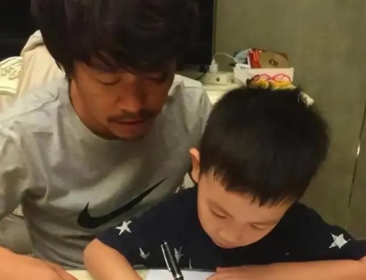 网络图片(侵删) 网络图片(侵删)