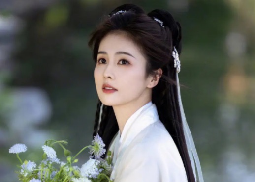 网络图片(侵删) 网络图片(侵删)