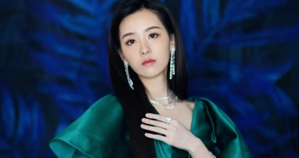 网络图片(侵删) 网络图片(侵删)