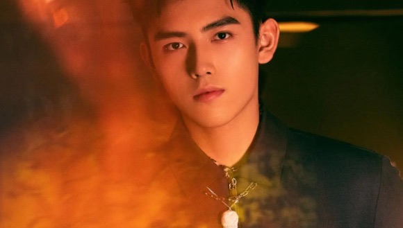 网络图片(侵删) 网络图片(侵删)