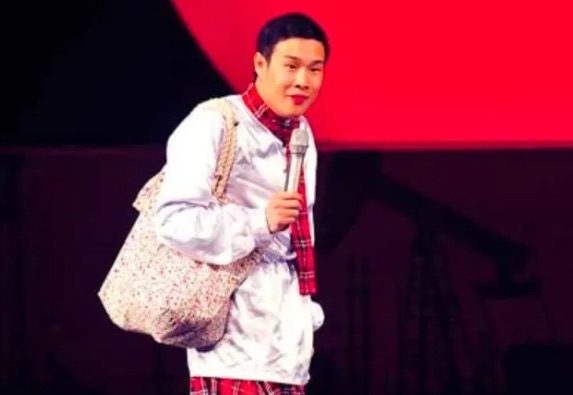 网络图片(侵删) 网络图片(侵删)