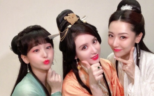 网络图片(侵删) 网络图片(侵删)