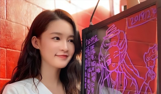 网络图片(侵删) 网络图片(侵删)