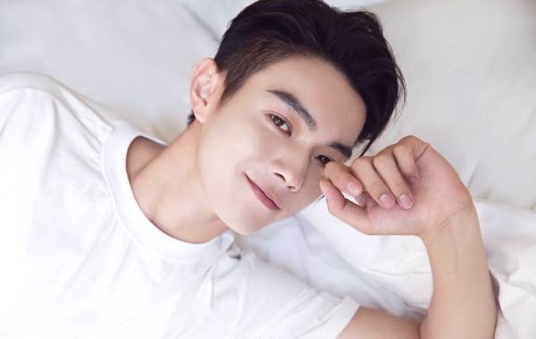 网络图片(侵删) 网络图片(侵删)