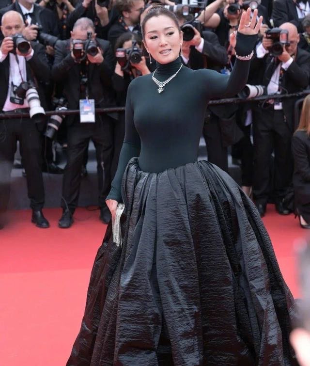 网络图片(侵删) 网络图片(侵删)