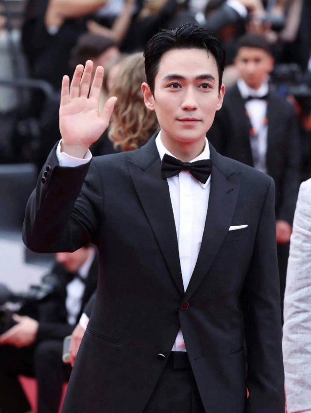 网络图片(侵删) 网络图片(侵删)