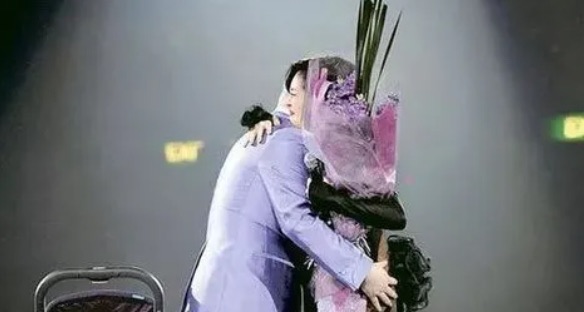 网络图片(侵删) 网络图片(侵删)