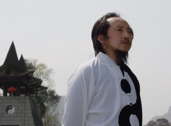 网络图片(侵删) 网络图片(侵删)