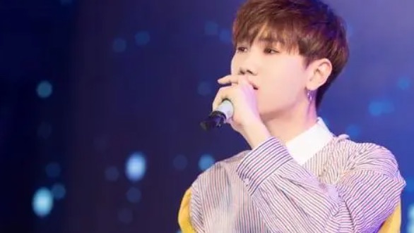 网络图片(侵删) 网络图片(侵删)