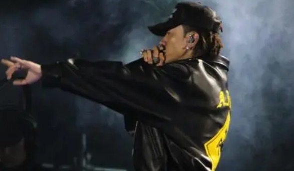 网络图片(侵删) 网络图片(侵删)