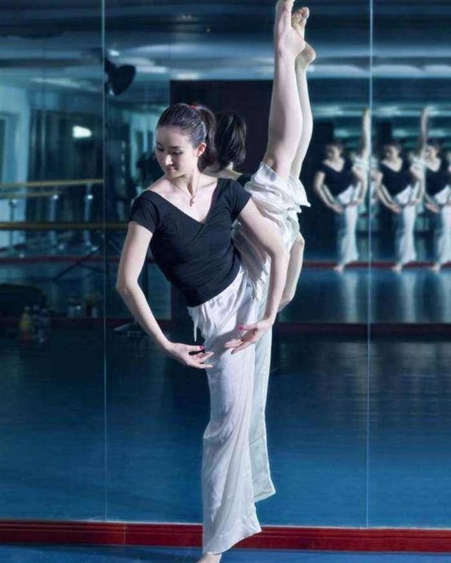 网络图片(侵删) 网络图片(侵删)