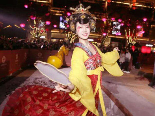 网络图片(侵删) 网络图片(侵删)