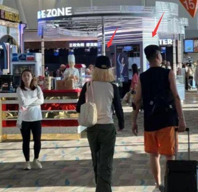 网络图片(侵删) 网络图片(侵删)