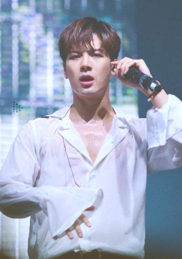 网络图片(侵删) 网络图片(侵删)