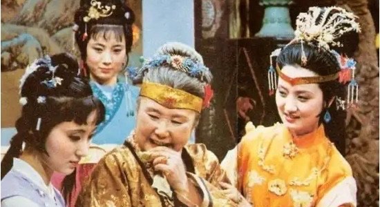 网络图片(侵删) 网络图片(侵删)