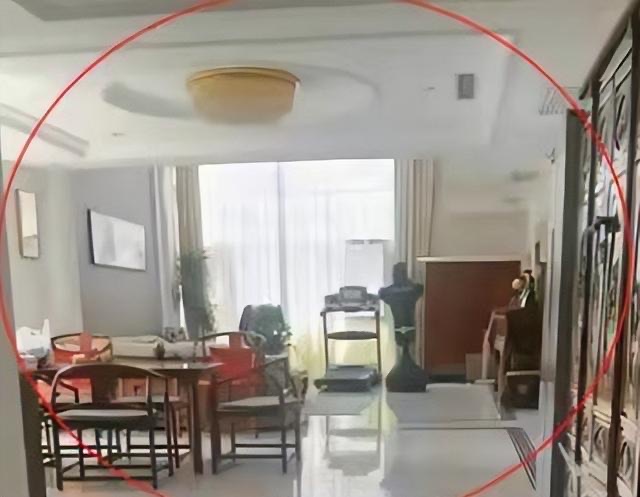 网络图片(侵删) 网络图片(侵删)