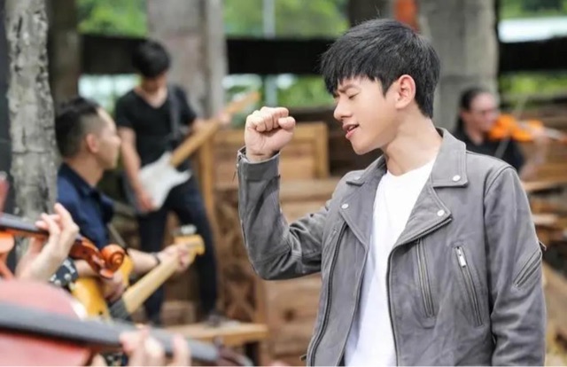 网络图片(侵删) 网络图片(侵删)