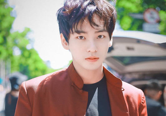 网络图片(侵删) 网络图片(侵删)