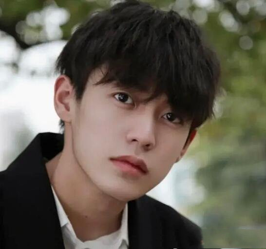 网络图片(侵删) 网络图片(侵删)