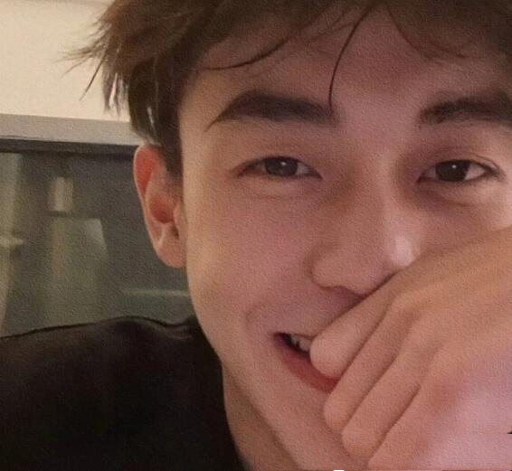 网络图片(侵删) 网络图片(侵删)