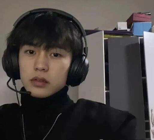 网络图片(侵删) 网络图片(侵删)