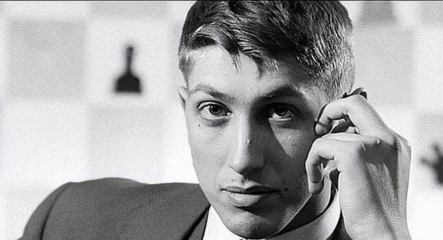 网络图片(侵删) 网络图片(侵删)