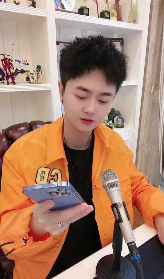 网络图片(侵删) 网络图片(侵删)