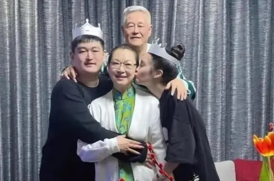 网络图片(侵删) 网络图片(侵删)