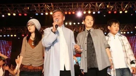 网络图片(侵删) 网络图片(侵删)