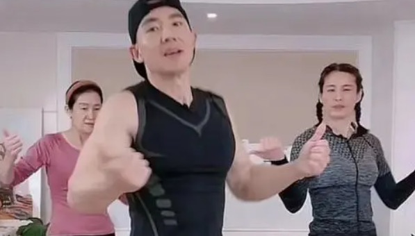 网络图片(侵删) 网络图片(侵删)