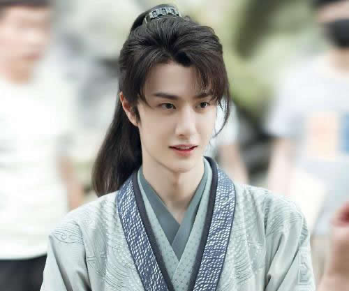 网络图片(侵删) 网络图片(侵删)