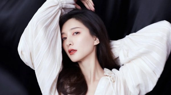 网络图片(侵删) 网络图片(侵删)