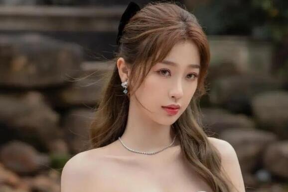 网络图片(侵删) 网络图片(侵删)