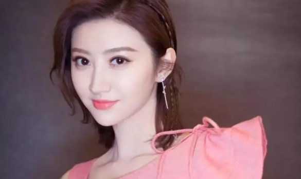 网络图片(侵删) 网络图片(侵删)