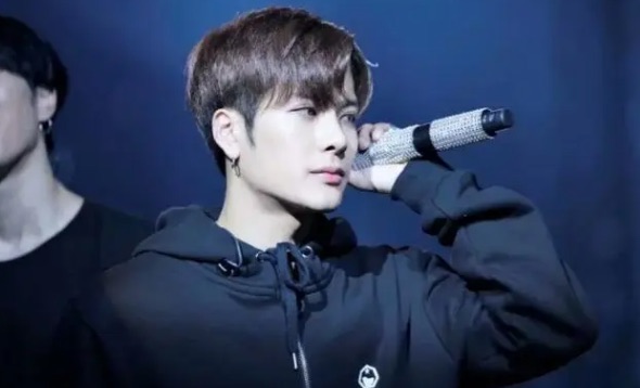 网络图片(侵删) 网络图片(侵删)