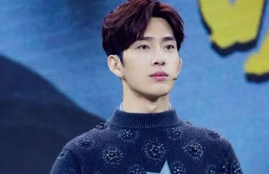 网络图片(侵删) 网络图片(侵删)