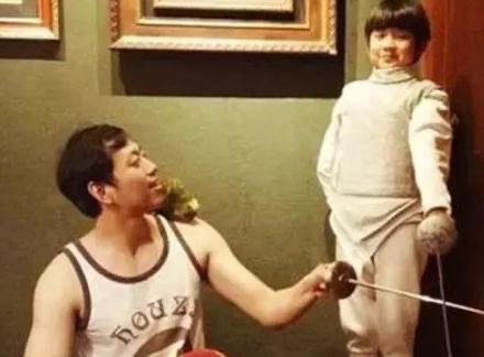 网络图片(侵删) 网络图片(侵删)