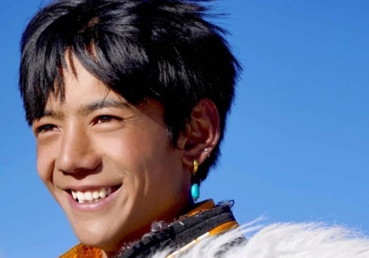 网络图片(侵删) 网络图片(侵删)