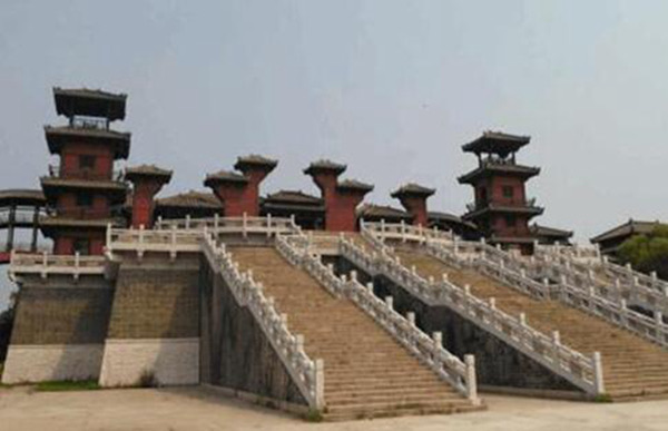 网络图片(侵删) 网络图片(侵删)