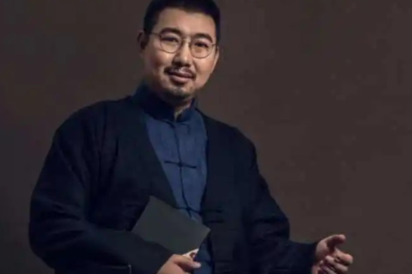 网络图片(侵删) 网络图片(侵删)