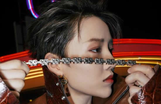 网络图片(侵删) 网络图片(侵删)