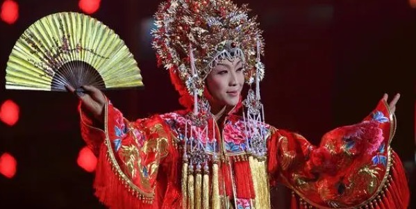 网络图片(侵删) 网络图片(侵删)