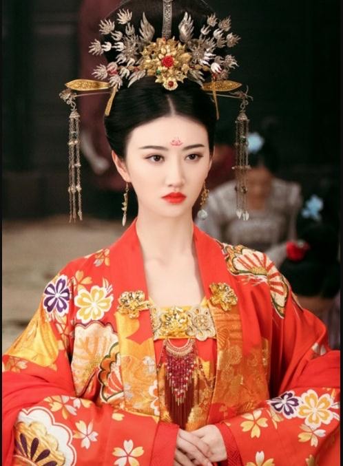 网络图片(侵删) 网络图片(侵删)