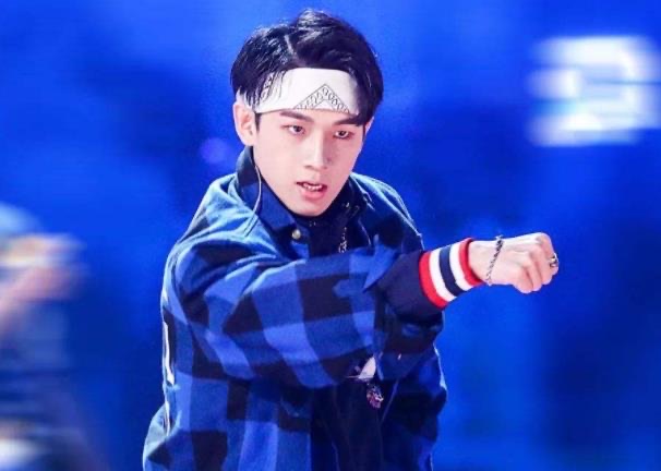 网络图片(侵删) 网络图片(侵删)