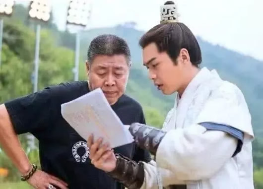 网络图片(侵删) 网络图片(侵删)