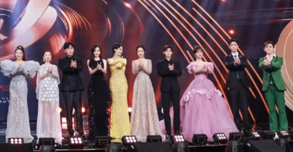 网络图片(侵删) 网络图片(侵删)