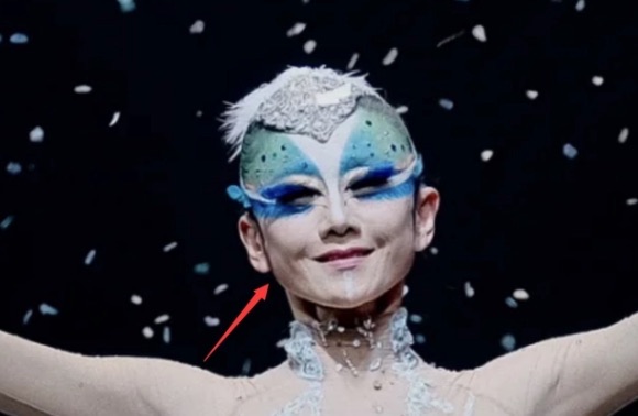 网络图片(侵删) 网络图片(侵删)